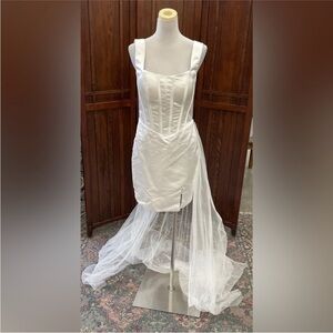 White Satin Bridal Mini Dress w/Removable Train – Vegas, Destination, Modern S/M